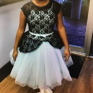 Beautiful dance costume child size large